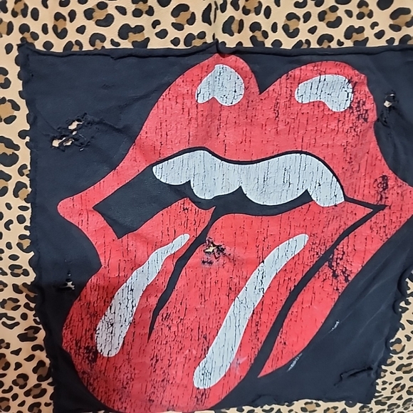 Old Navy Upcycled Flannel With Sewn On Patch On The Back. Size Medium - Picture 5 of 5